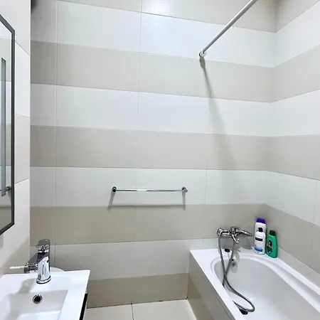 Centrally Located 2 Sea Eats Bus Right In Front Apartamento *